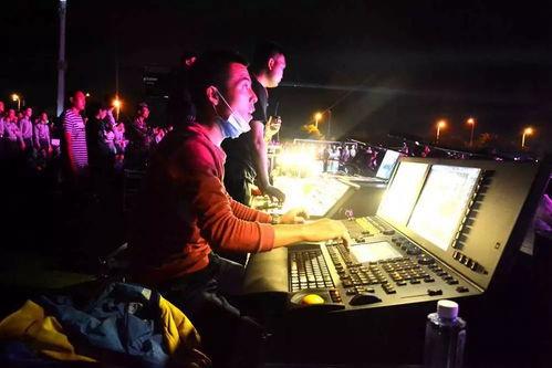 迎新晚会吃瓜网,揭秘幕后精彩瞬间