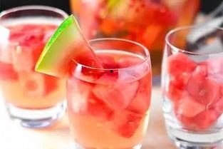 成都网红酒吧吃瓜,吃瓜群众的欢乐聚集地