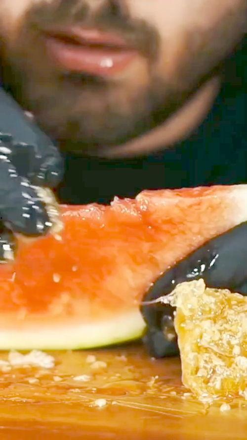 各大国网红吃瓜